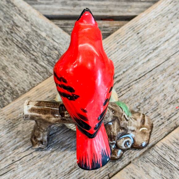 Cardinal Bird On A Branch Feeding Baby Birds, Vintage Japanese Porcelain, 4"H - Picture 8 of 9